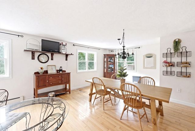125 Shore Dr, Plymouth, MA 02360