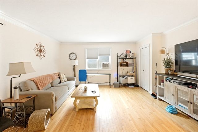 125 Shore Dr, Plymouth, MA 02360