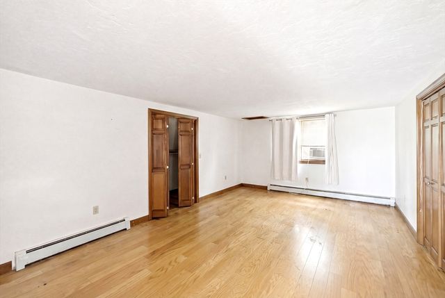 125 Shore Dr, Plymouth, MA 02360