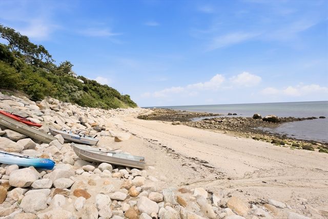 125 Shore Dr, Plymouth, MA 02360