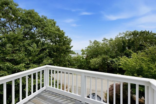 125 Shore Dr, Plymouth, MA 02360