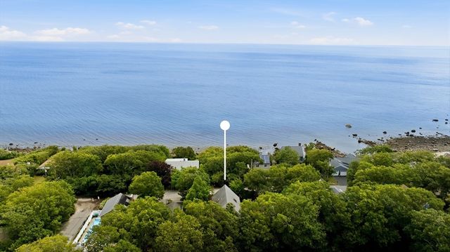 125 Shore Dr, Plymouth, MA 02360