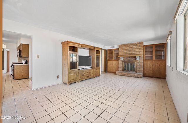 2011 E Bantam Road, Tucson, AZ 85706