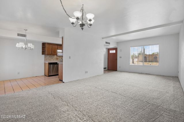 2011 E Bantam Road, Tucson, AZ 85706