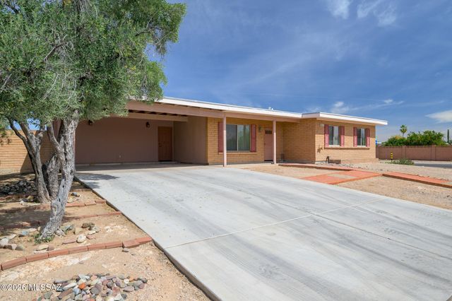 2011 E Bantam Road, Tucson, AZ 85706
