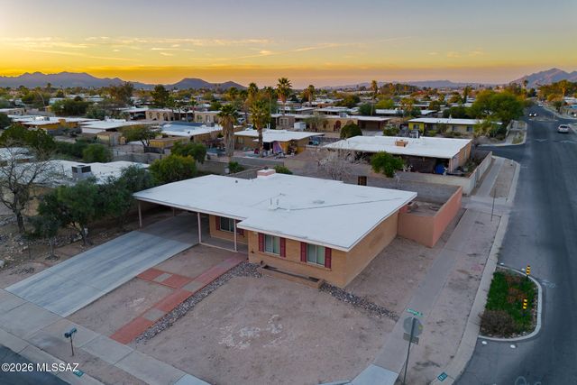 2011 E Bantam Road, Tucson, AZ 85706