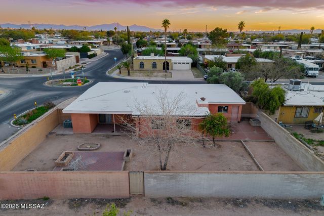 2011 E Bantam Road, Tucson, AZ 85706