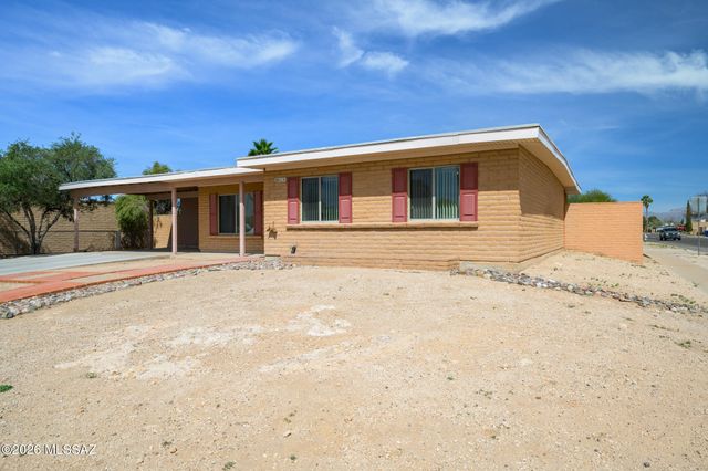 2011 E Bantam Road, Tucson, AZ 85706
