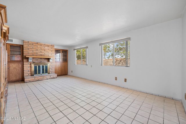 2011 E Bantam Road, Tucson, AZ 85706