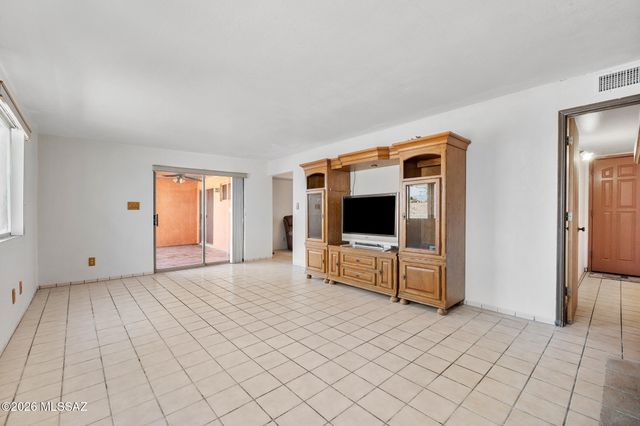 2011 E Bantam Road, Tucson, AZ 85706