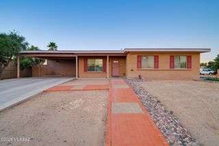 2011 E Bantam Road, Tucson, AZ 85706