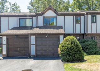 12 Amber Court, Poughkeepsie, NY 12603