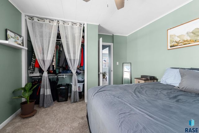 915 S Sherman Ave Avenue, Sioux Falls, SD 57104