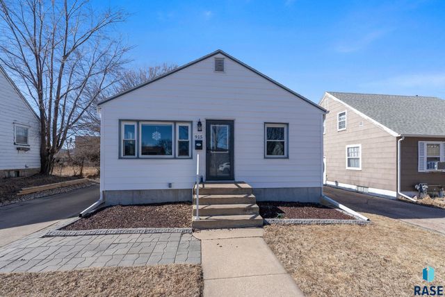 915 S Sherman Ave Avenue, Sioux Falls, SD 57104