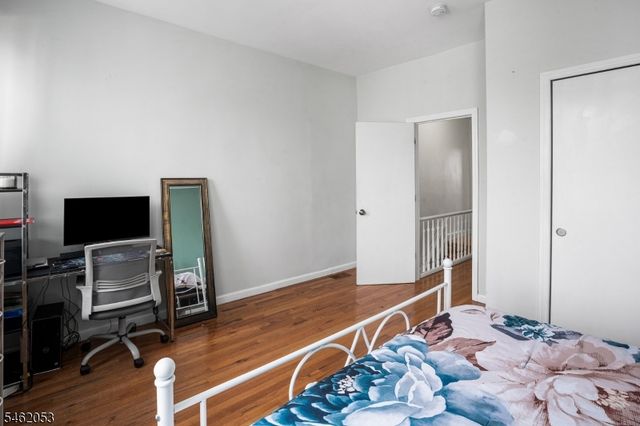 37 Emmet St, Newark City, NJ 07114