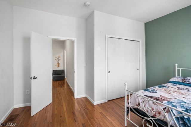 37 Emmet St, Newark City, NJ 07114