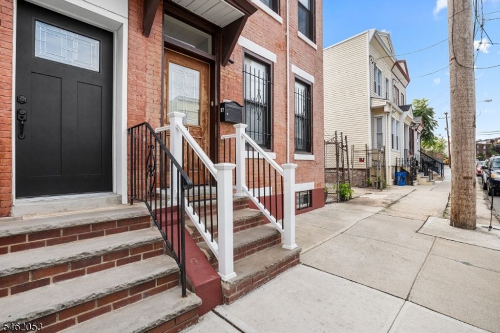 37 Emmet St, Newark City, NJ 07114 — photo 3