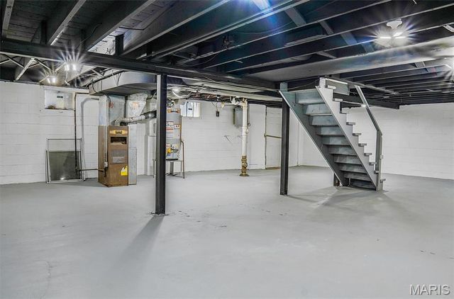 3304 S Gordon Court, Breckenridge Hills, MO 63114