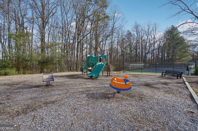 160 Greenview Drive, Newnan, GA 30265