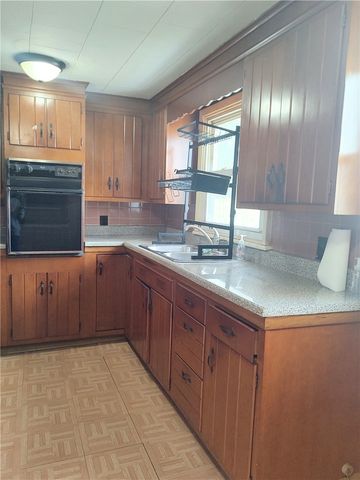 26 Porter Street, Seneca Falls, NY 13148