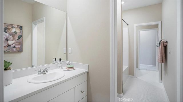 17605 Bassets Street, Hesperia, CA 92345