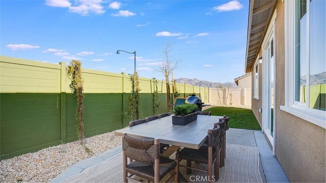 17605 Bassets Street, Hesperia, CA 92345