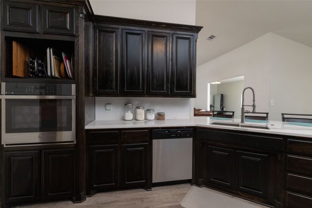 317 Illinois Street, New Fairview, TX 76078