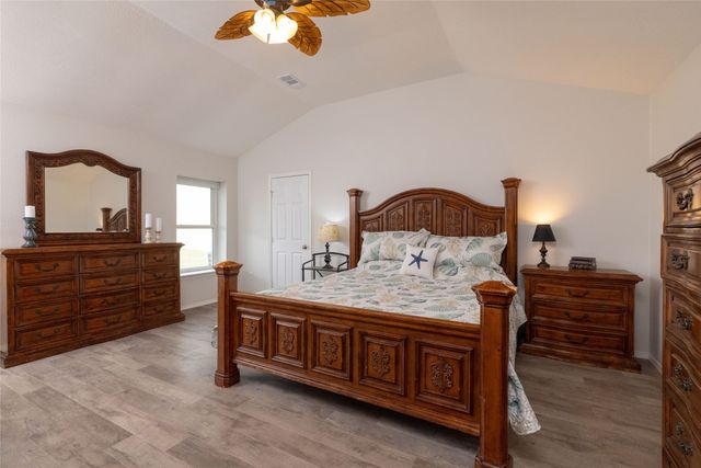 317 Illinois Street, New Fairview, TX 76078