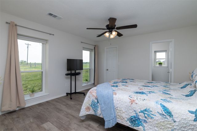 317 Illinois Street, New Fairview, TX 76078