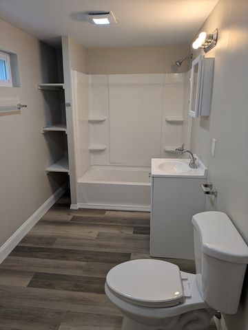 140 Pearl Street, Holyoke, MA 01040