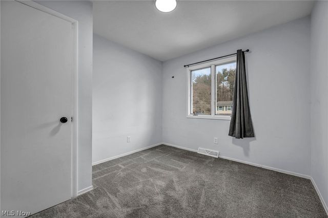 692 Zeletta Drive, Akron, OH 44319