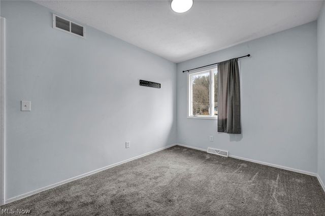 692 Zeletta Drive, Akron, OH 44319