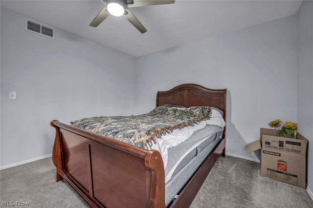 692 Zeletta Drive, Akron, OH 44319