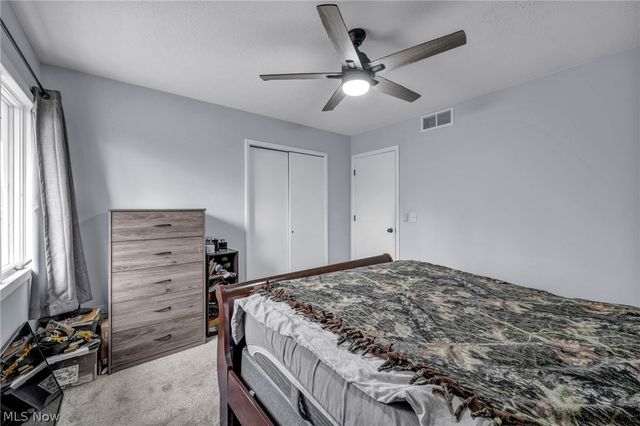 692 Zeletta Drive, Akron, OH 44319