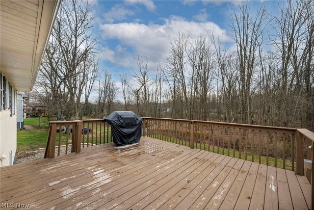 692 Zeletta Drive, Akron, OH 44319