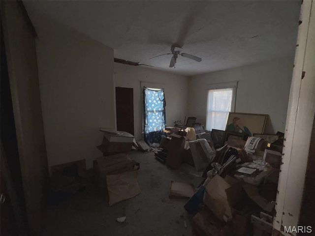 103 W Kell Street, Worden, IL 62097