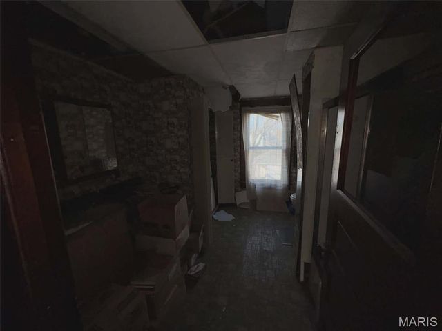 103 W Kell Street, Worden, IL 62097