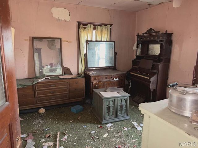 103 W Kell Street, Worden, IL 62097