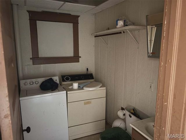 103 W Kell Street, Worden, IL 62097