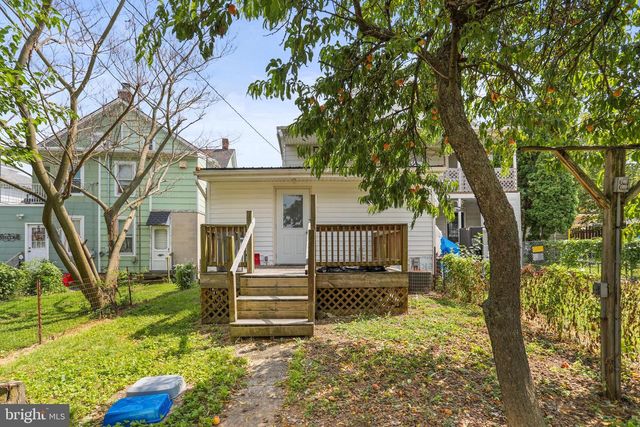 32 RIDGE AVE, Hanover, PA 17331