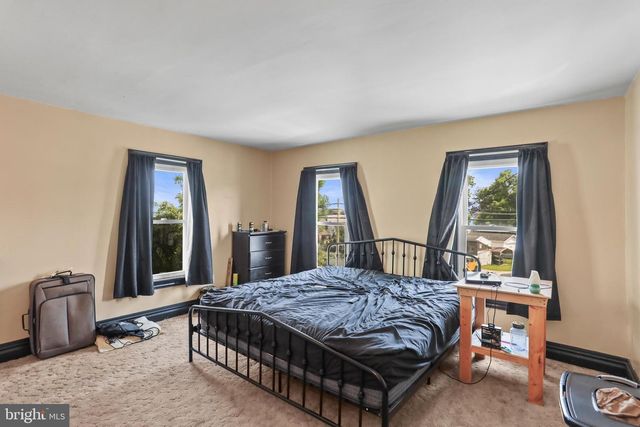 32 RIDGE AVE, Hanover, PA 17331