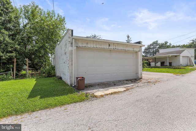 32 RIDGE AVE, Hanover, PA 17331