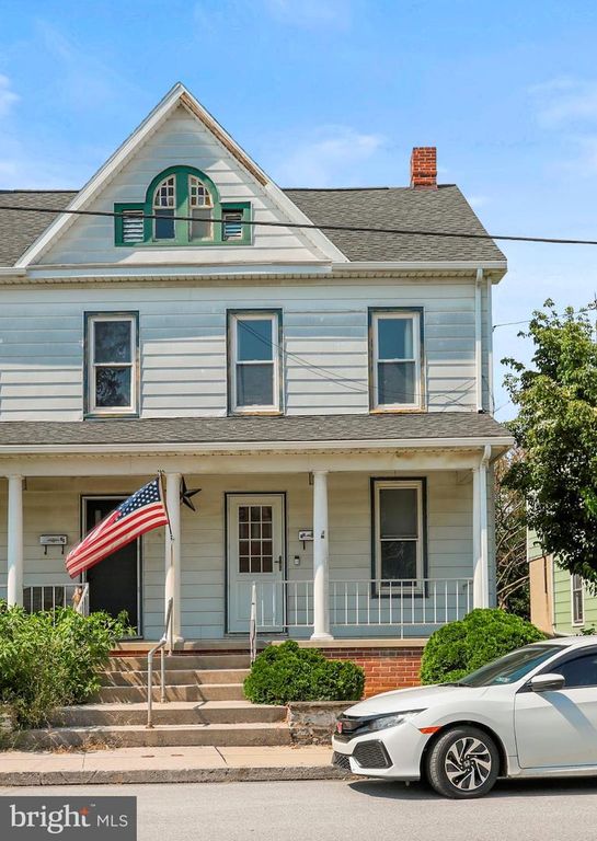 32 RIDGE AVE, Hanover, PA 17331