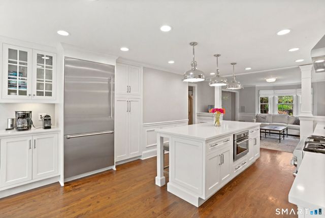 49 Weed Avenue, Norwalk, CT 06850