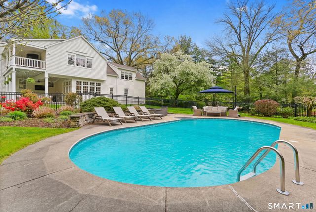 49 Weed Avenue, Norwalk, CT 06850