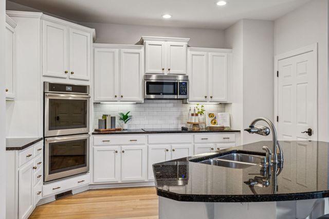 1113B Biltmore Dr, Nashville, TN 37204