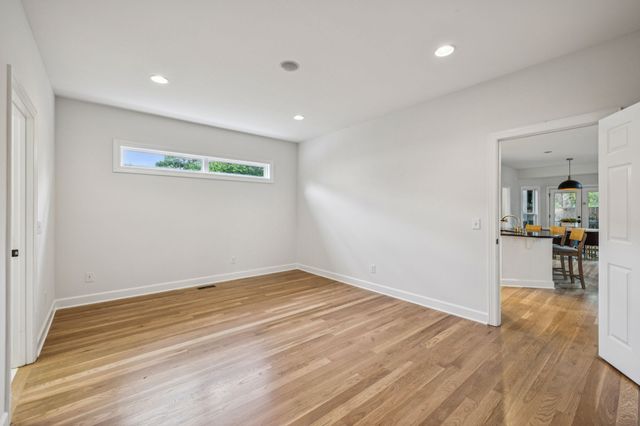 1113B Biltmore Dr, Nashville, TN 37204