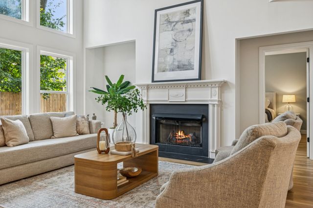 1113B Biltmore Dr, Nashville, TN 37204