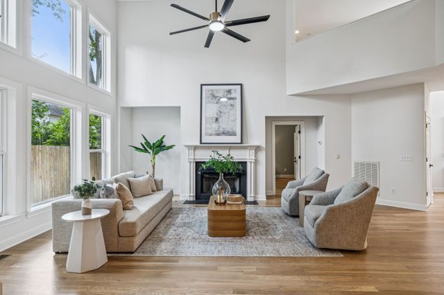 1113B Biltmore Dr, Nashville, TN 37204