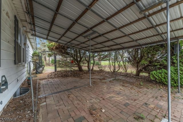 4 Plaza Pl, Lopatcong Twp., NJ 08865